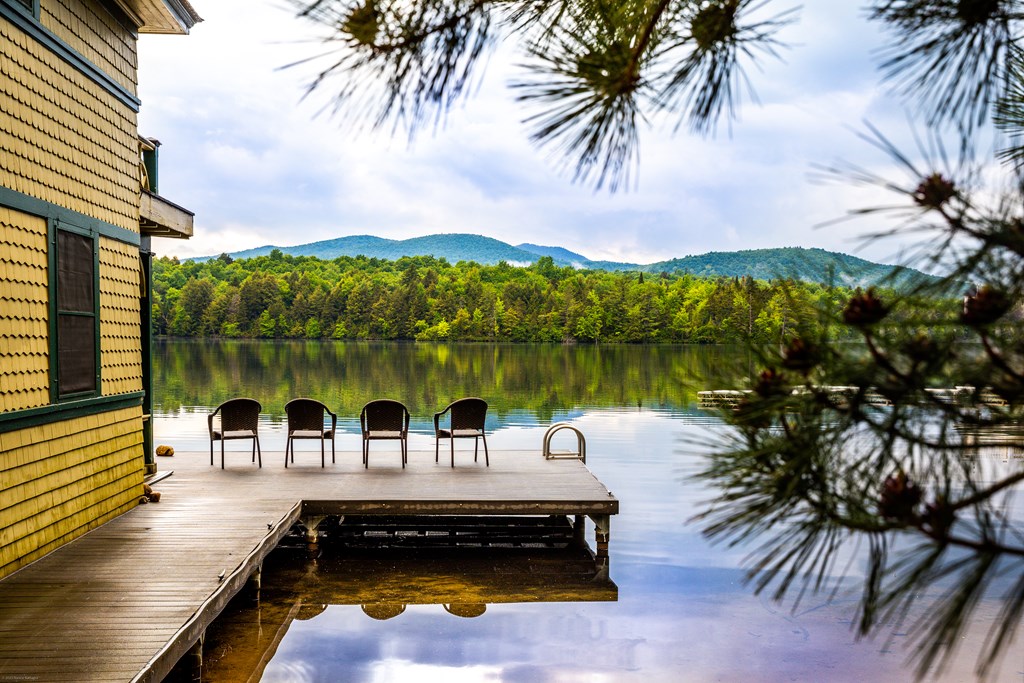 29 Loon Lake Terrace, Loon Lake NY 12989 Merrill L. Thomas